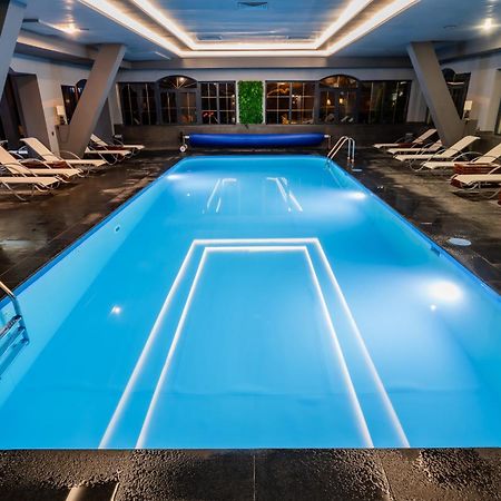 Q Resort And Spa 萨彻勒 外观 照片