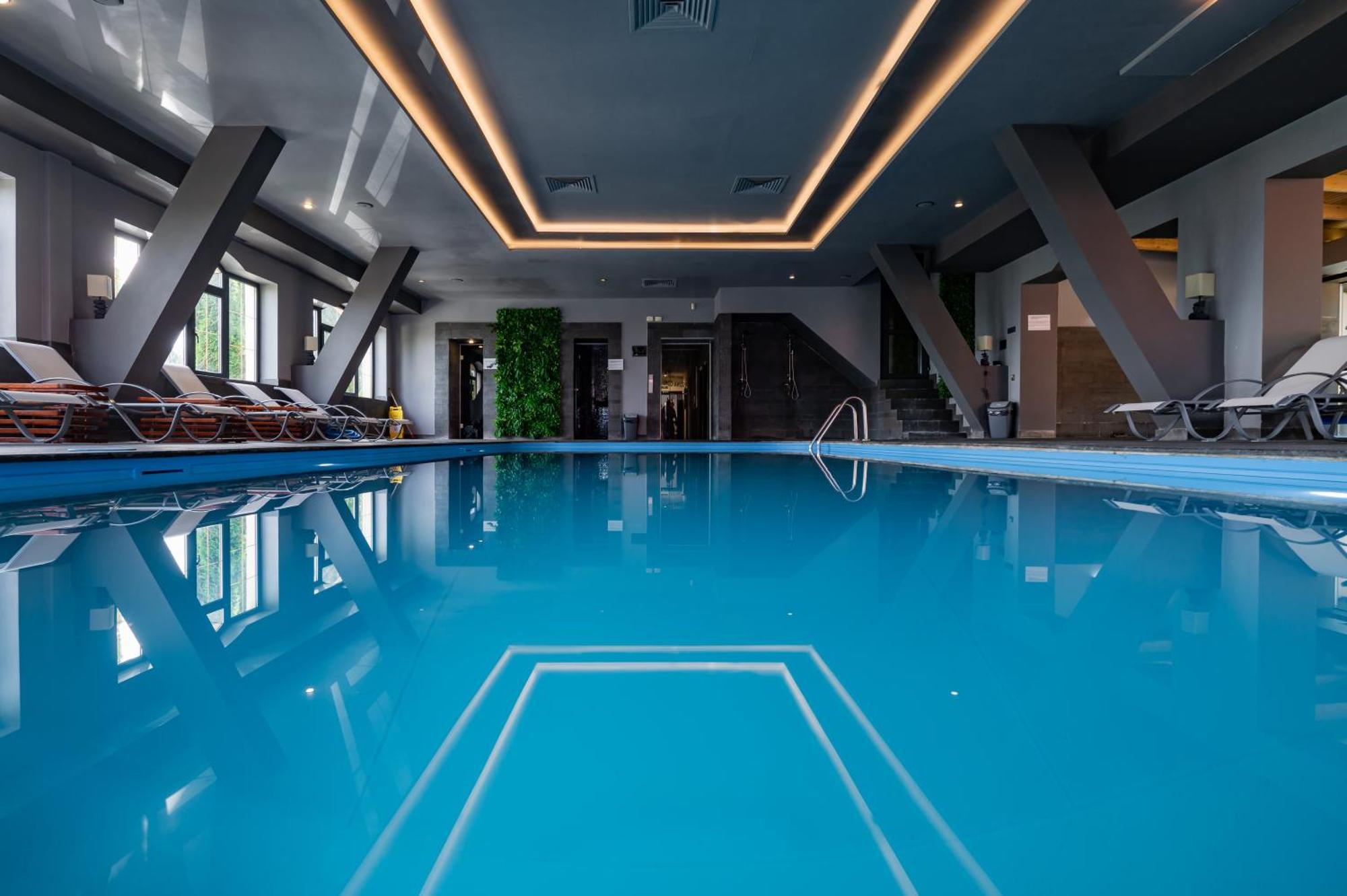 Q Resort And Spa 萨彻勒 外观 照片