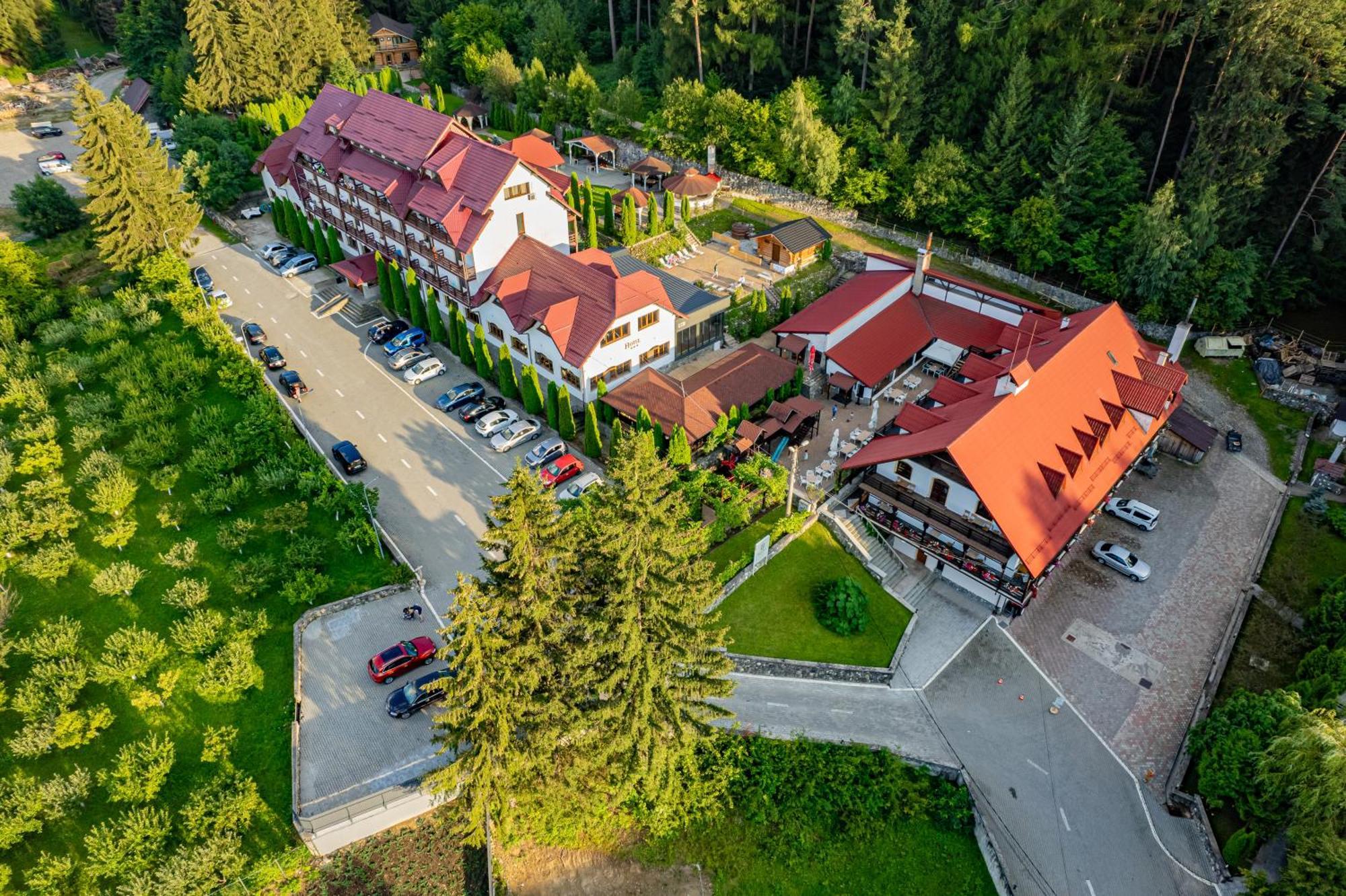 Q Resort And Spa 萨彻勒 外观 照片