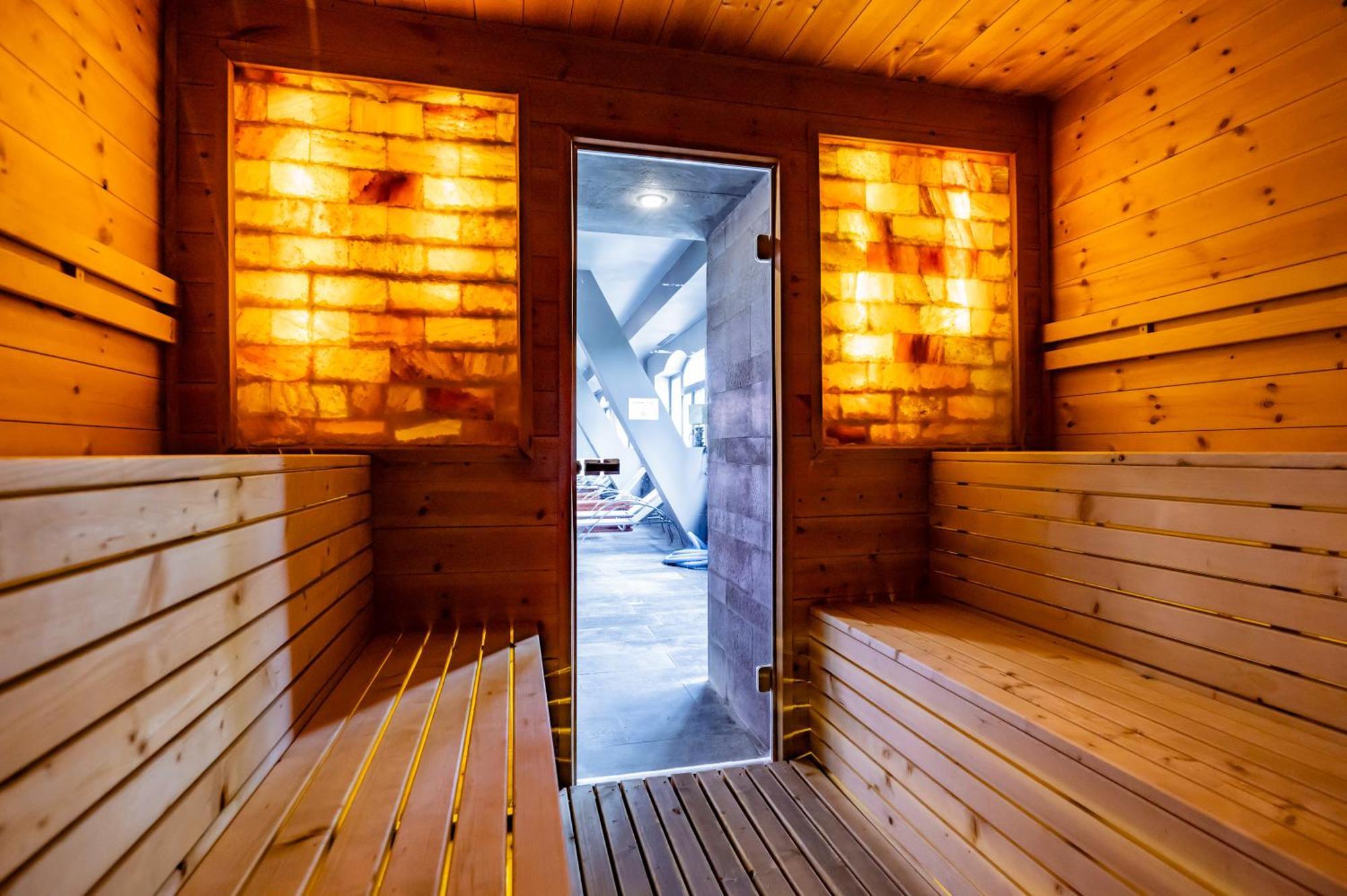 Q Resort And Spa 萨彻勒 外观 照片